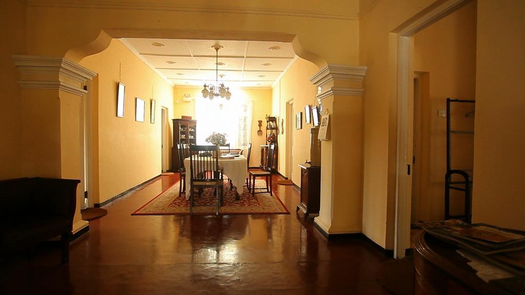 Senani Colonial Holiday Bungalow Nuwara Eliya Habitación foto